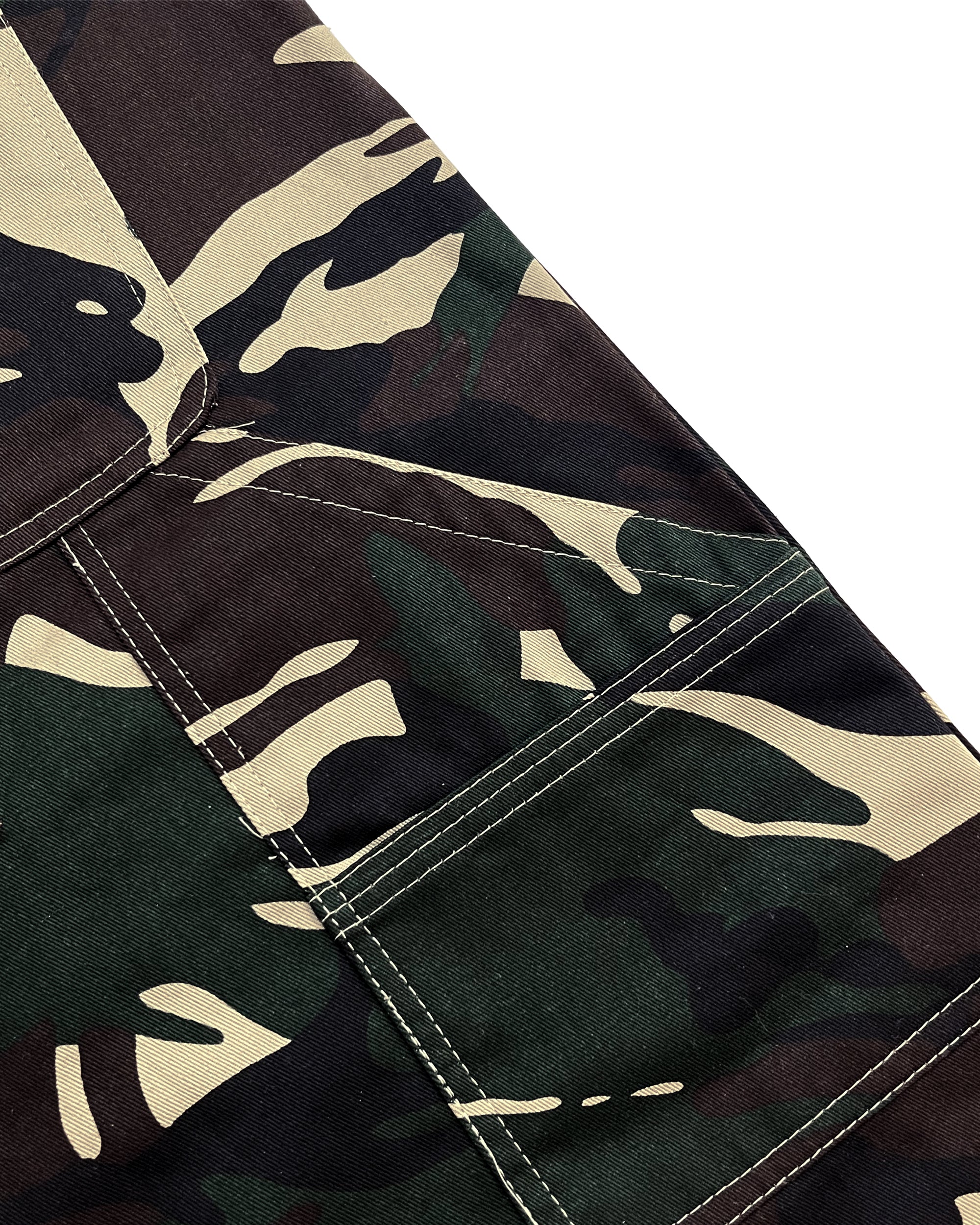 Baggy Cargo Shorts (UK Woodland)