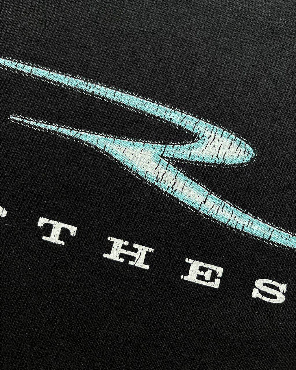 Glow Cropped Reverse Stitch Tee (Black)