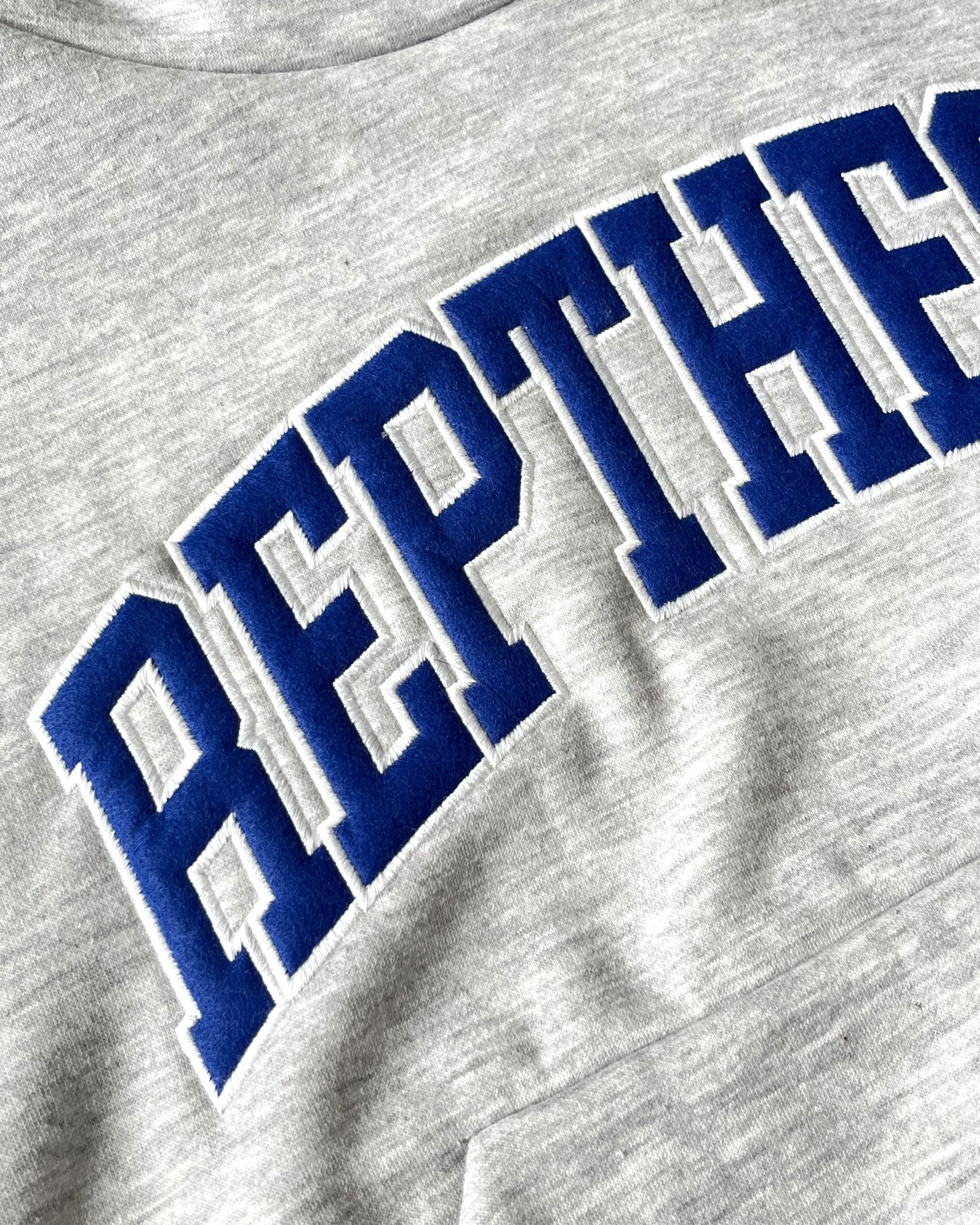 Patch Arc Cropped Hoodie (Heather Grey)